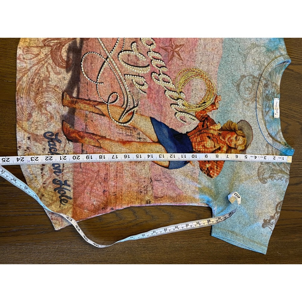 Sweet Gisele Cowgirl Up Graphic Tee Polyester Spandex Rhinestone Jackson Hole M - Picture 6 of 8
